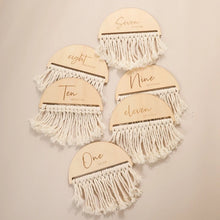 Load image into Gallery viewer, Birth Announcement and Milestone Discs