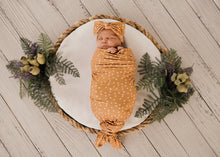 Load image into Gallery viewer, Baby Stretchy Swaddle & Bow | Ochre Daisy